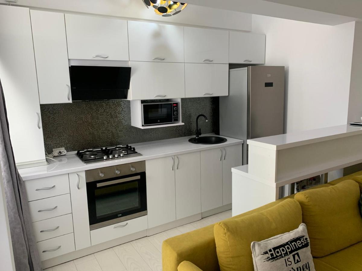 Milan Apartment Năvodari Екстериор снимка