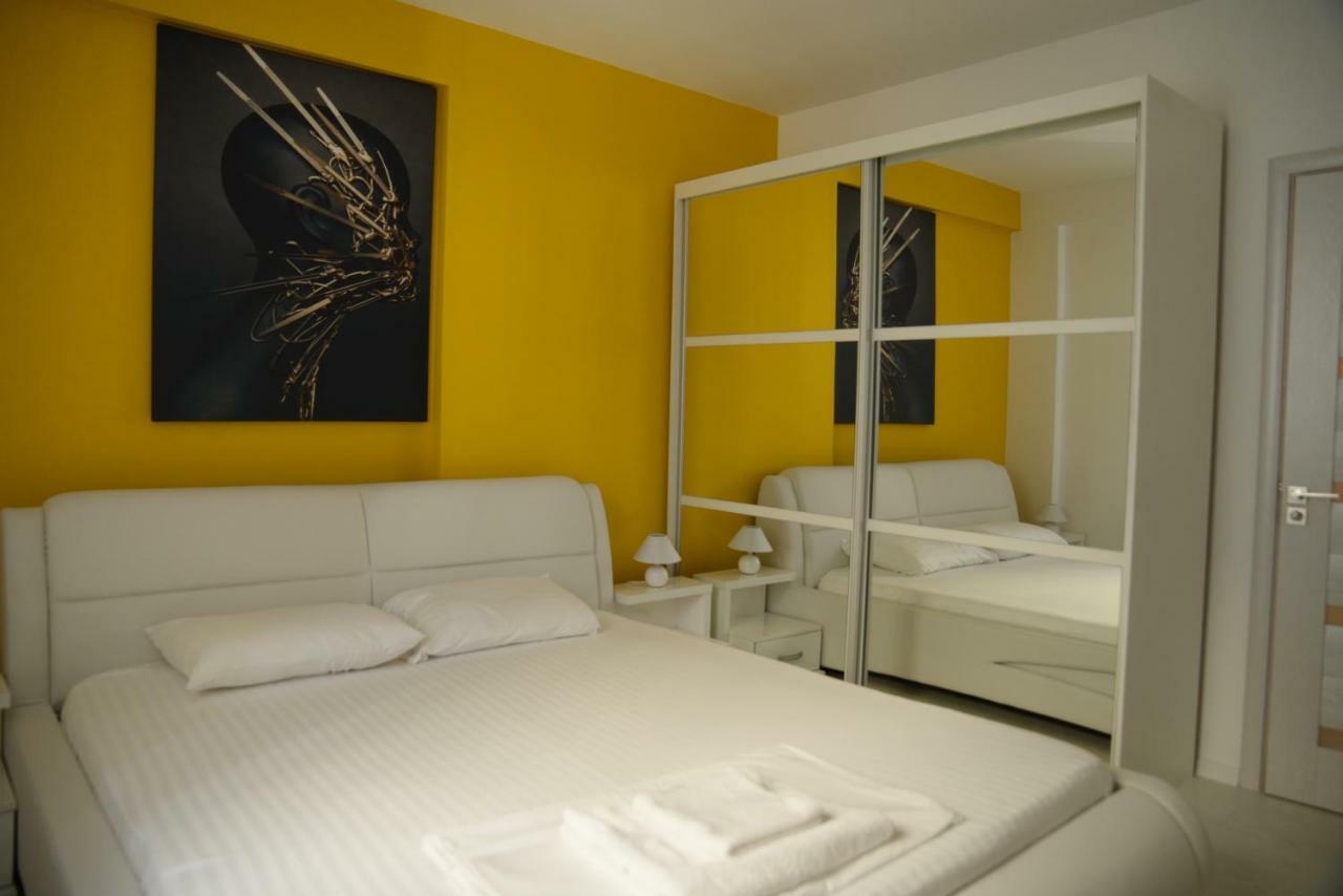Milan Apartment Năvodari Екстериор снимка